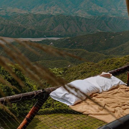Отель Glamping Mirador Santa Fe-Сопетран Экстерьер фото