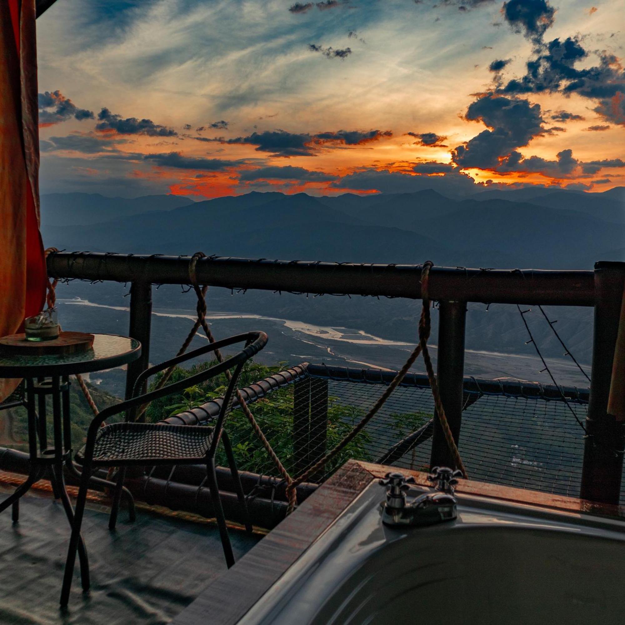 Отель Glamping Mirador Santa Fe-Сопетран Экстерьер фото